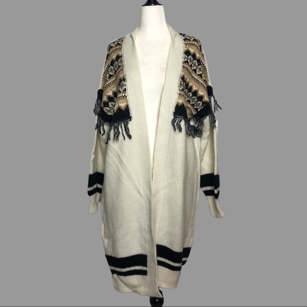 💙 M 💙 NWT Anthro Cardigan Fair Isle Fringe Oversized